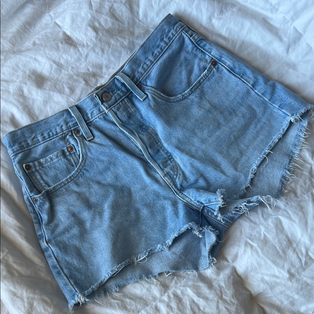 Levi’s | 501 High Rise Jean Shorts